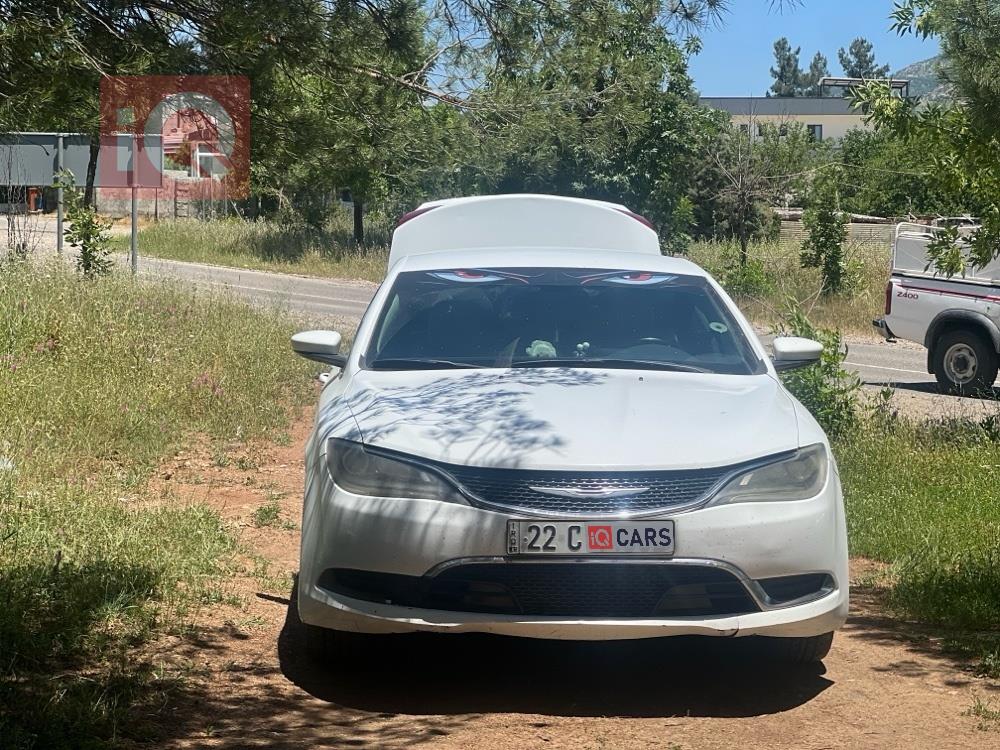 Chrysler 200
